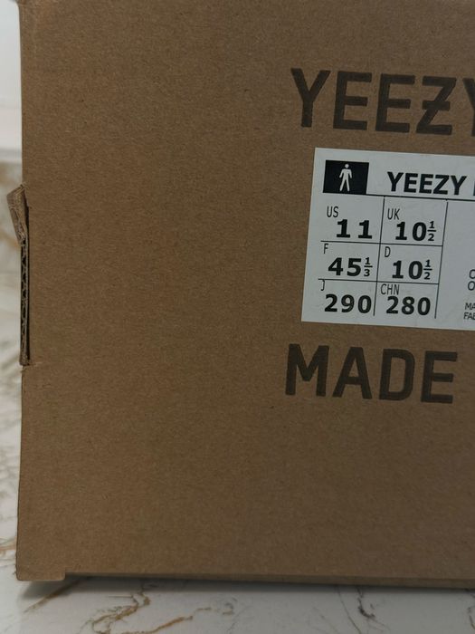 Adidas yeezy boost – 45 1/3, 9/10, с кутия