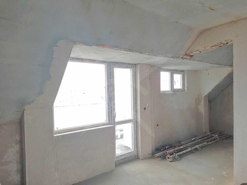 Продава се Двустаен апартамент в Варна, Христо Ботев - 79 кв.м за 1051 €/кв.м - Снимка #1