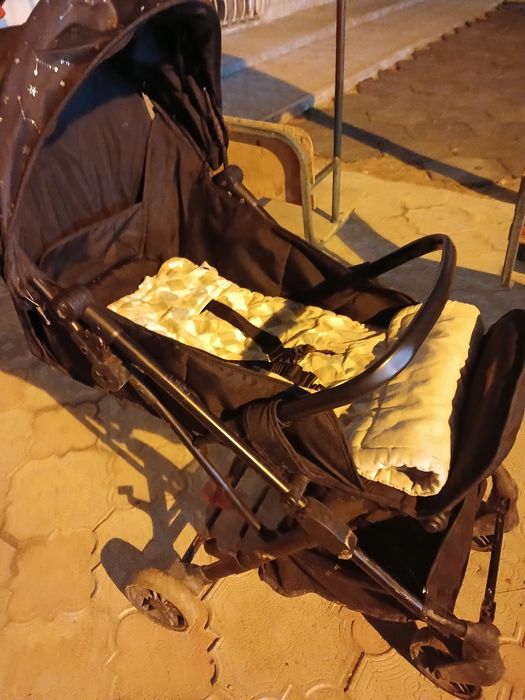 Детская коляска,Детская коляска