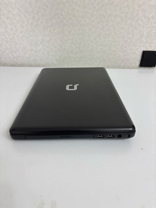 Ноутбук Compaq presario CQ 57