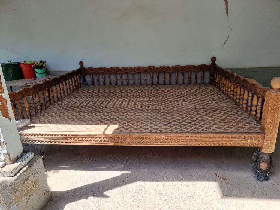 Продаётся топчан