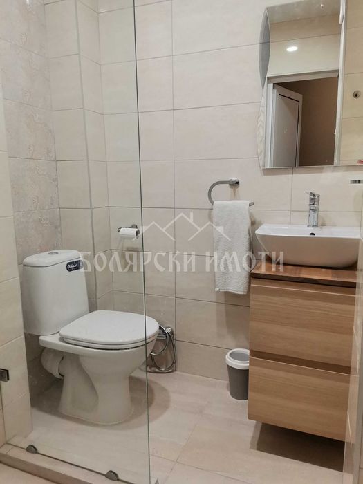 Дава се под наем Тристаен апартамент в Велико Търново, Център - 80 кв.м за 408 € - Снимка #6