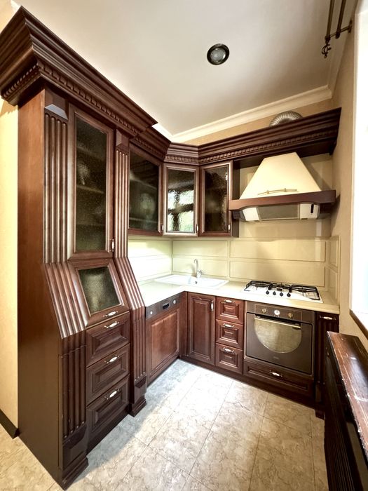 СРОЧНО !! Продается 3-х комнатная квартира