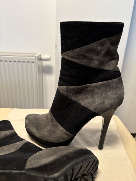 Botine din piele intoarsa nr 38/5-39