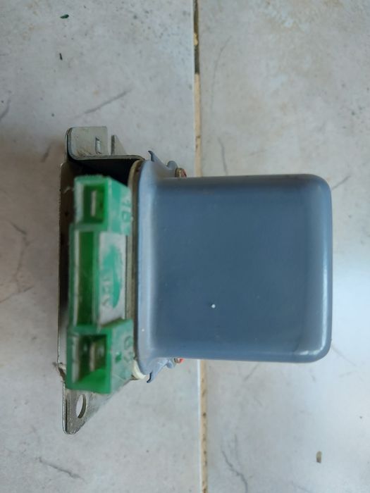 Продавам чисто ново реле за марката ВАЗ