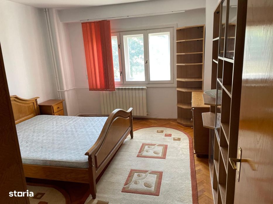 Apartament 3 camere, Centrul Civic, bucatarie separata — fotografia 3