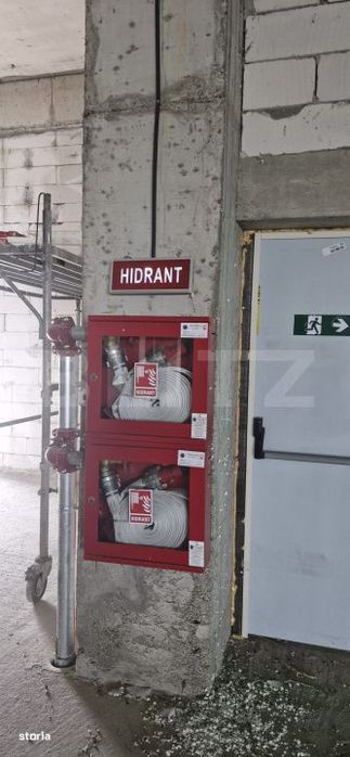 Spatiu comercial de mari dimensiuni, 400 mp, Exterior Sud