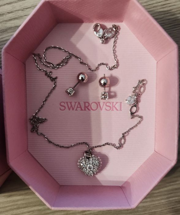 Оригинално ново колие с обеци SWAROVSKI