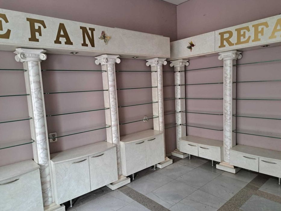 Стъклени рафтове, стъкла