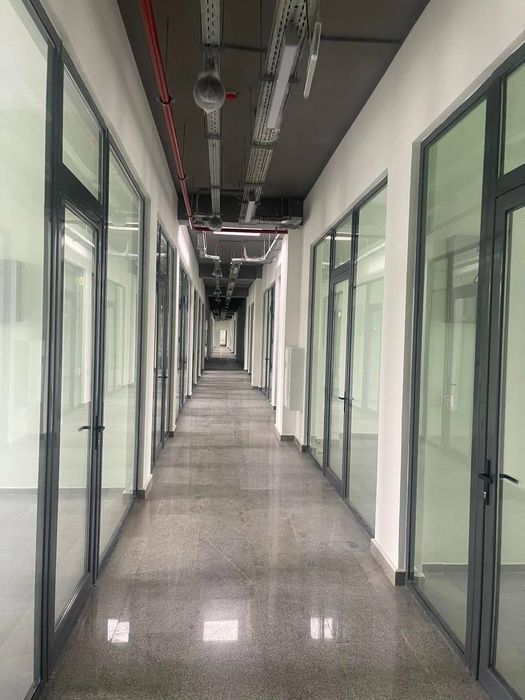 Продаётся магазин Янгихаетский район ИНДЕКС 42кв.м.в центре