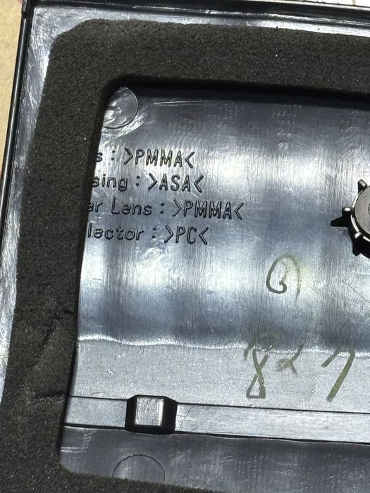 Задний фонарь ланд крузер 100 дорест правый