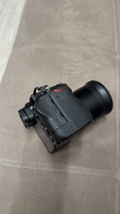 Продам СРОЧНО Nikon z 6 ii body