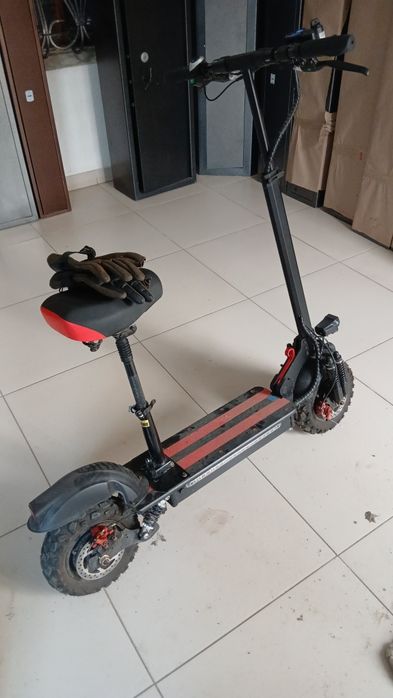 Продам .электро самокат