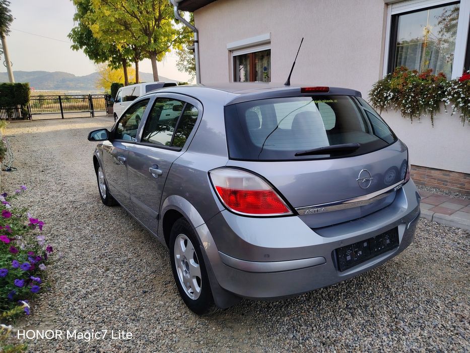 OPEL Astra 2004 — imagine 5