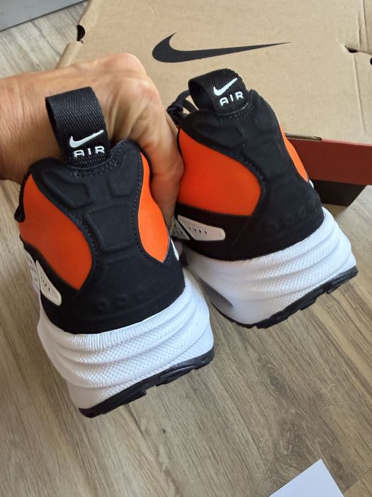 Нови Оригинслни маратонки Nike Air Max Sunder "Safety Orange"! 40,5 н