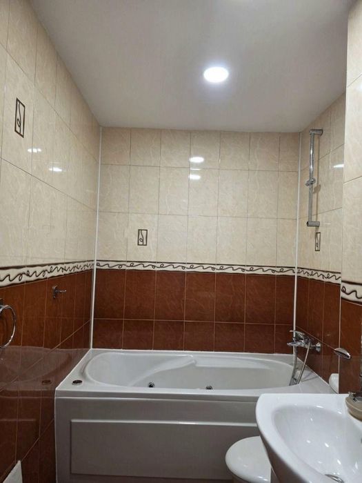 Двустаен апартамент в ж.к. Люлин 10.