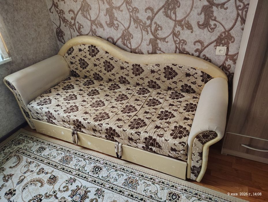 Продам кровать раскладывающийся