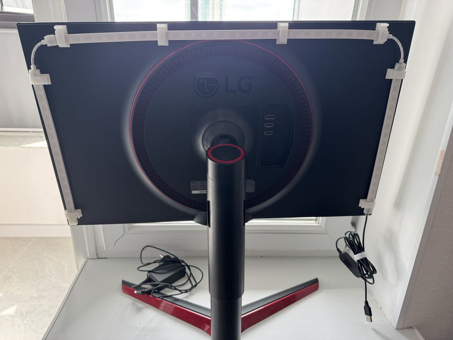 LG 27GL650F-B — игровой монитор 27”, 144Hz + LED-подсветка в подарок