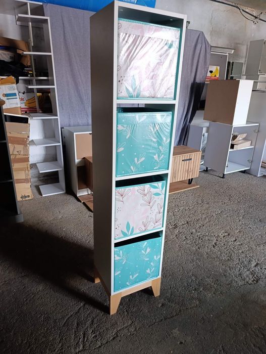 Колона с 4 разделения