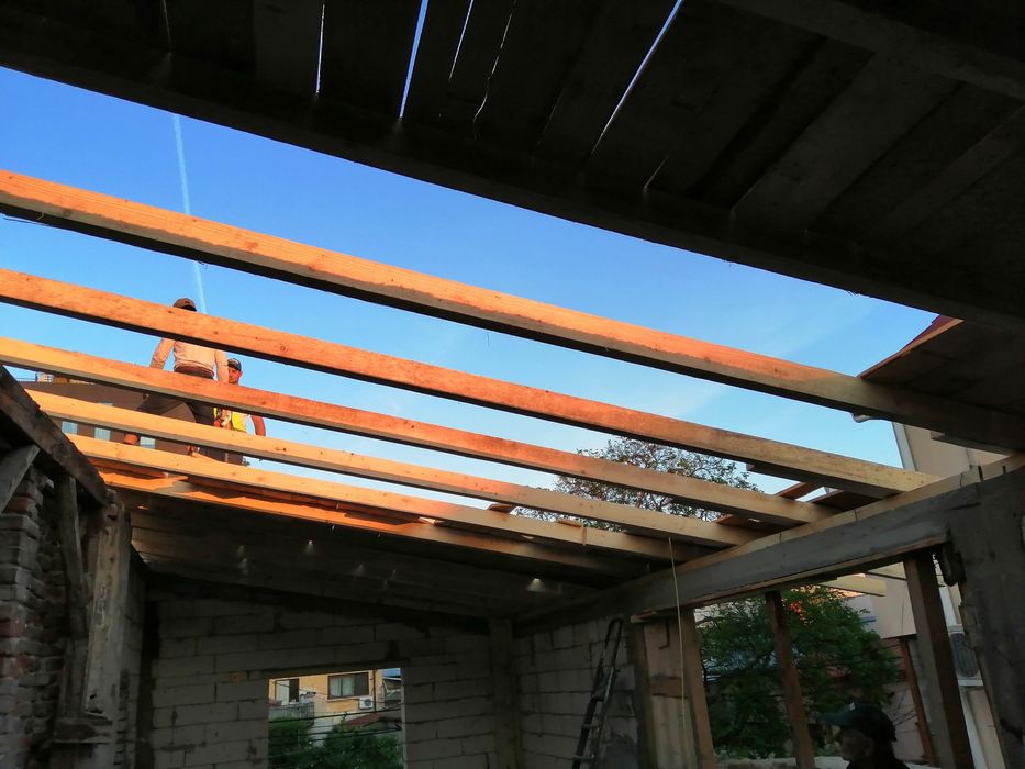 Construcții Terase Lemn / Foișoare, Pergole, Garaje și Acoperișuri Ușoare