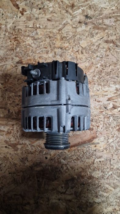 Alternatror BMW motor 2.0 diesel n47 143 184 cp cod 8507624 xy