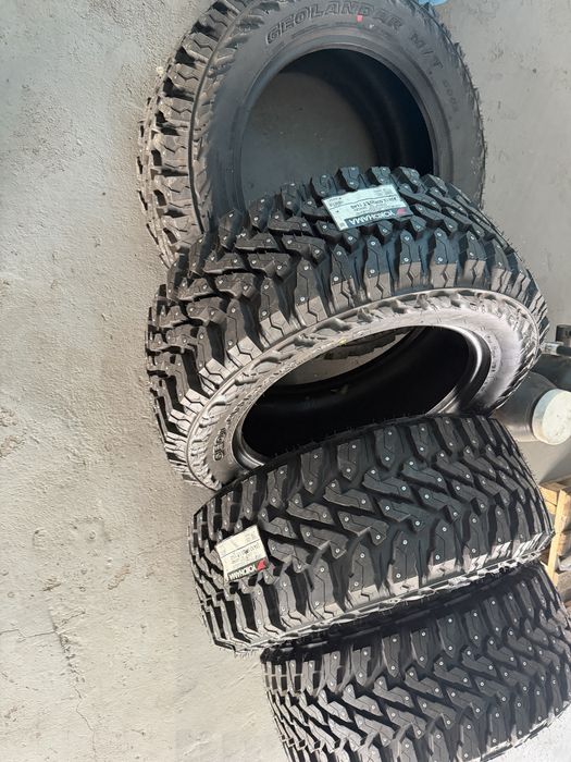 Резина 12.5х33 r 20 шипованное.