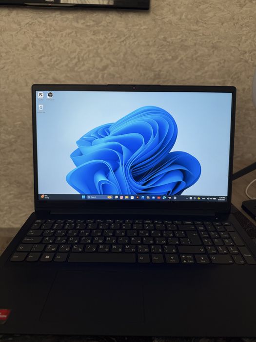 Lenovo IdeaPad 1 – Ryzen 7 (8 ядра) | 16GB RAM | 1TB SSD | КАТО НОВ