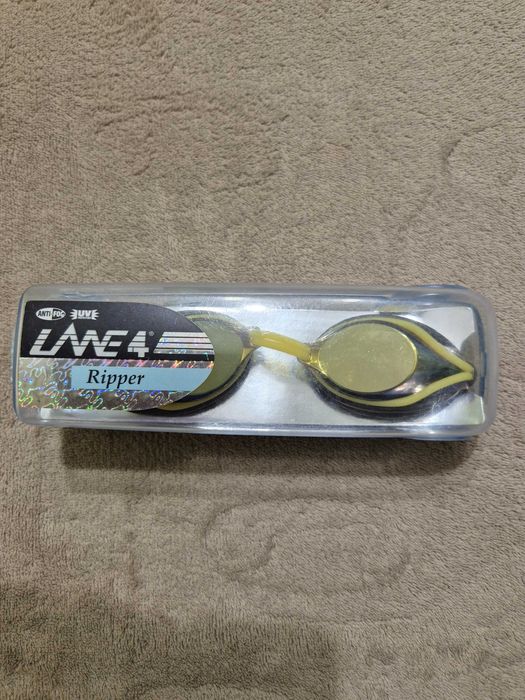 Плувни очила  за активни  плувци маркови