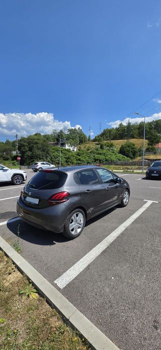 Peugeot 208,1.2,82cp,benzina