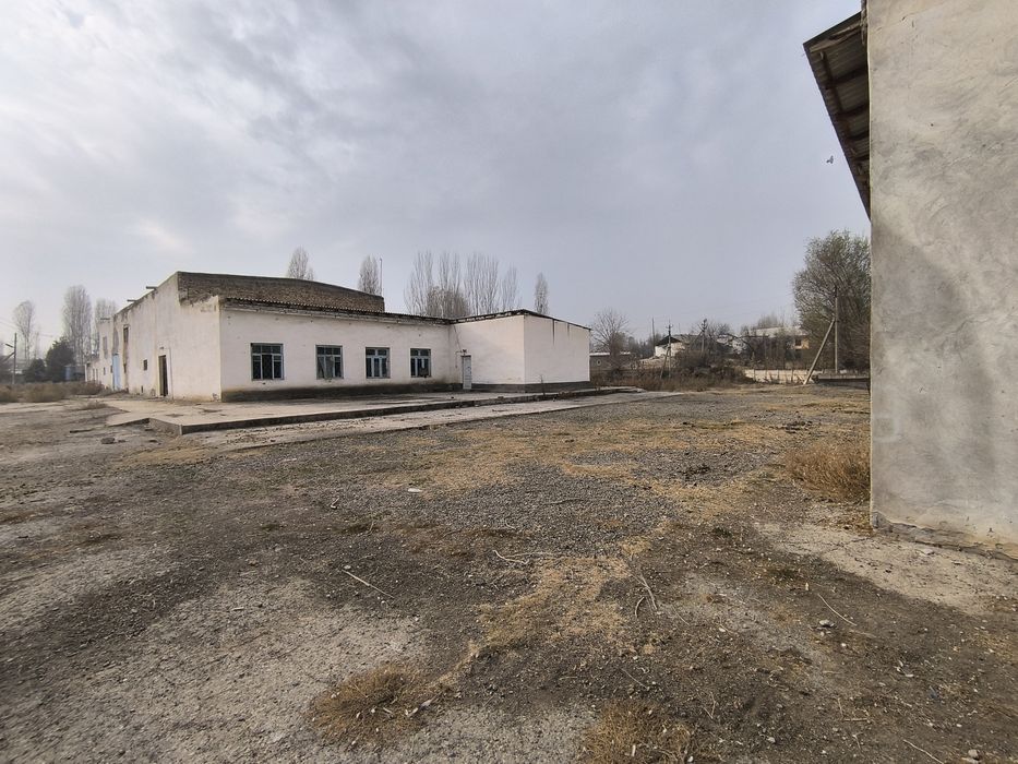 Продается нежилой участок земли 1,5 гектаров. (Пахта).