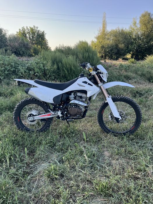 Продаю эндуро 06