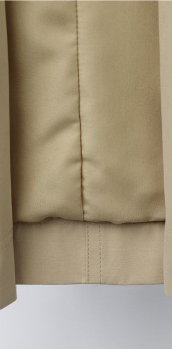 Продавам чисто нов дълъг тренчкот ( шлифер )