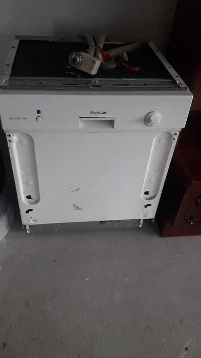 Съдомиална за вграждане