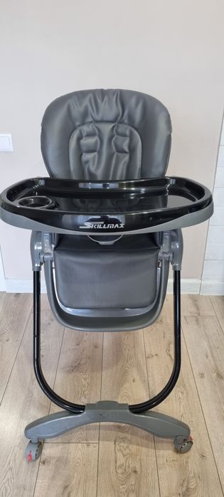 Детский стул на колесах