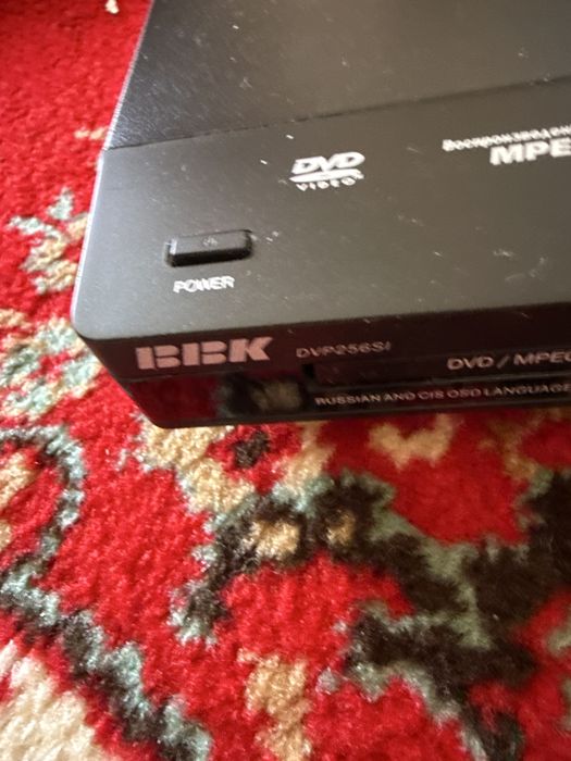 DVD player BBK продам