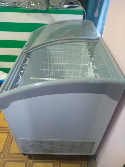 Холодильник для мороженым