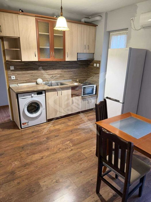 Четиристаен апартамент - кв. Кючук Париж - 11826841