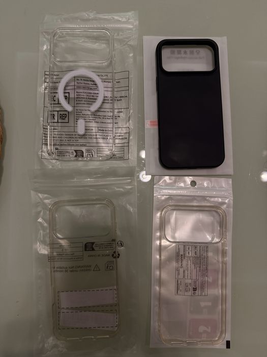 Калъфи Iphone 17 pro max