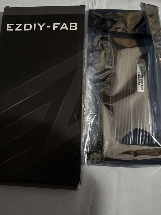 Cablu 15cm PCIe 4.0 X16 GPU Riser placa video,unghi 90 grade RX RTX