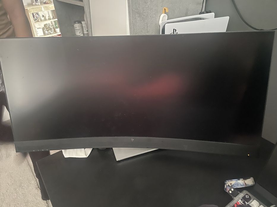Monitor Hp curbat!