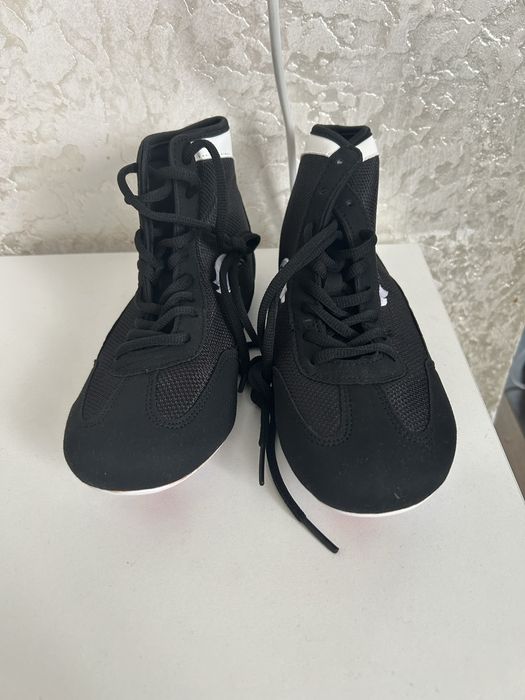 Продам новые борцовки