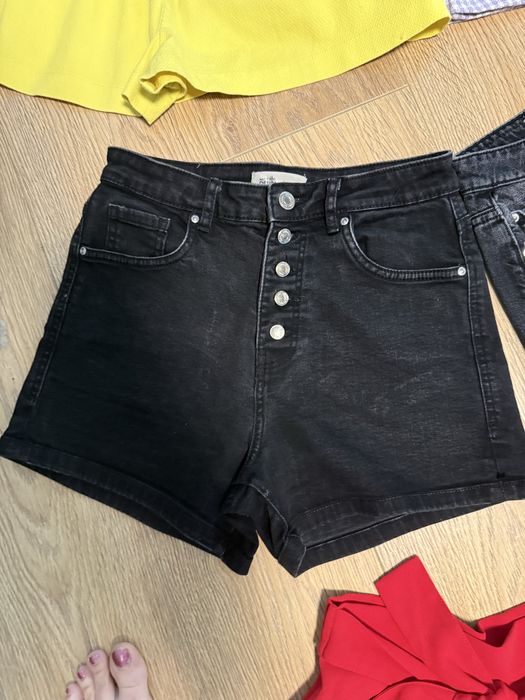 Къси панталони Зара, НМ, Адидас