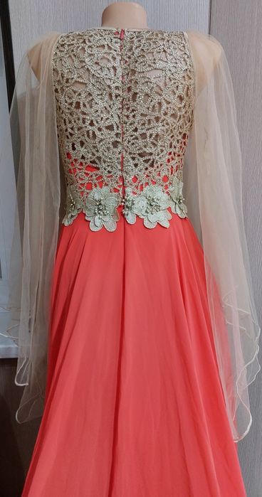 Вечернее платье.