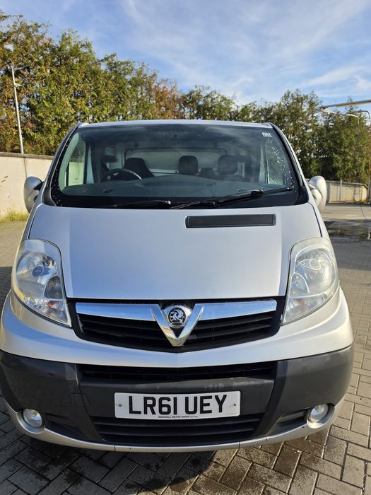 OPEL Vivaro 2011 — imagine 3