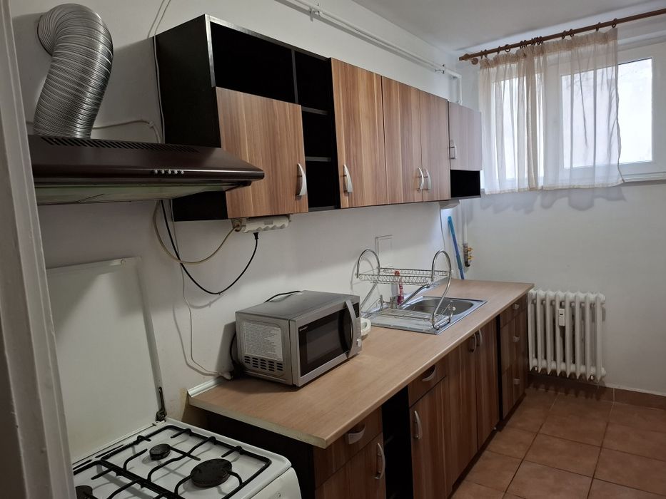 Închiriez apartament 2 camere, Craiova, zona stomatologie