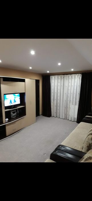 Închiriez Garsonieră zona Iosia