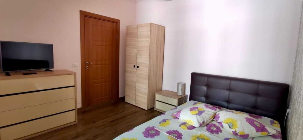 Propietar Vand apartament 2 camere Solid House Residence
