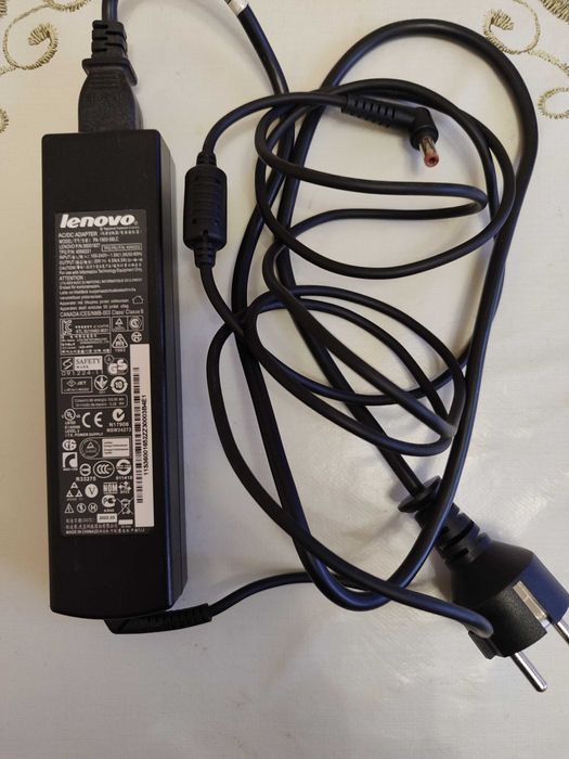 Зарядное устройство Lenovo