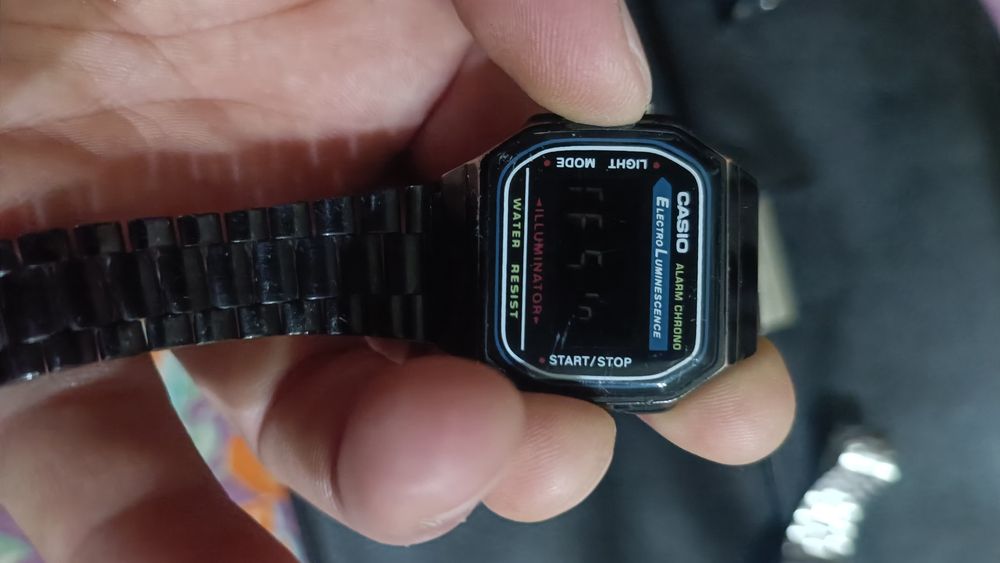 Casio G-Shock GM-2100 — отличное состояние, оригинал