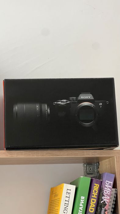 Камера Sony a7iv с Обективи и Гимбал
